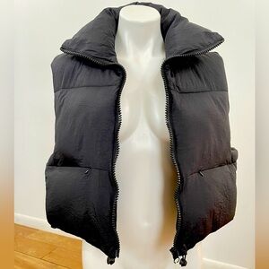 Women's Cropped Puffer Vest - XL